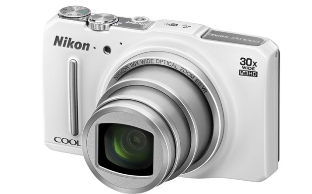 Nikon Coolpix S9700